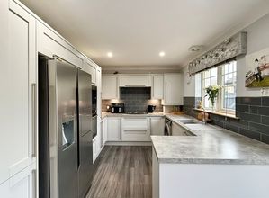 Photo 9- click for photo gallery